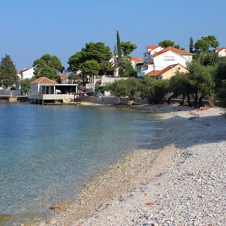 Apartments And Rooms By The Sea Sutivan, Brac - 2943 Kültér fotó
