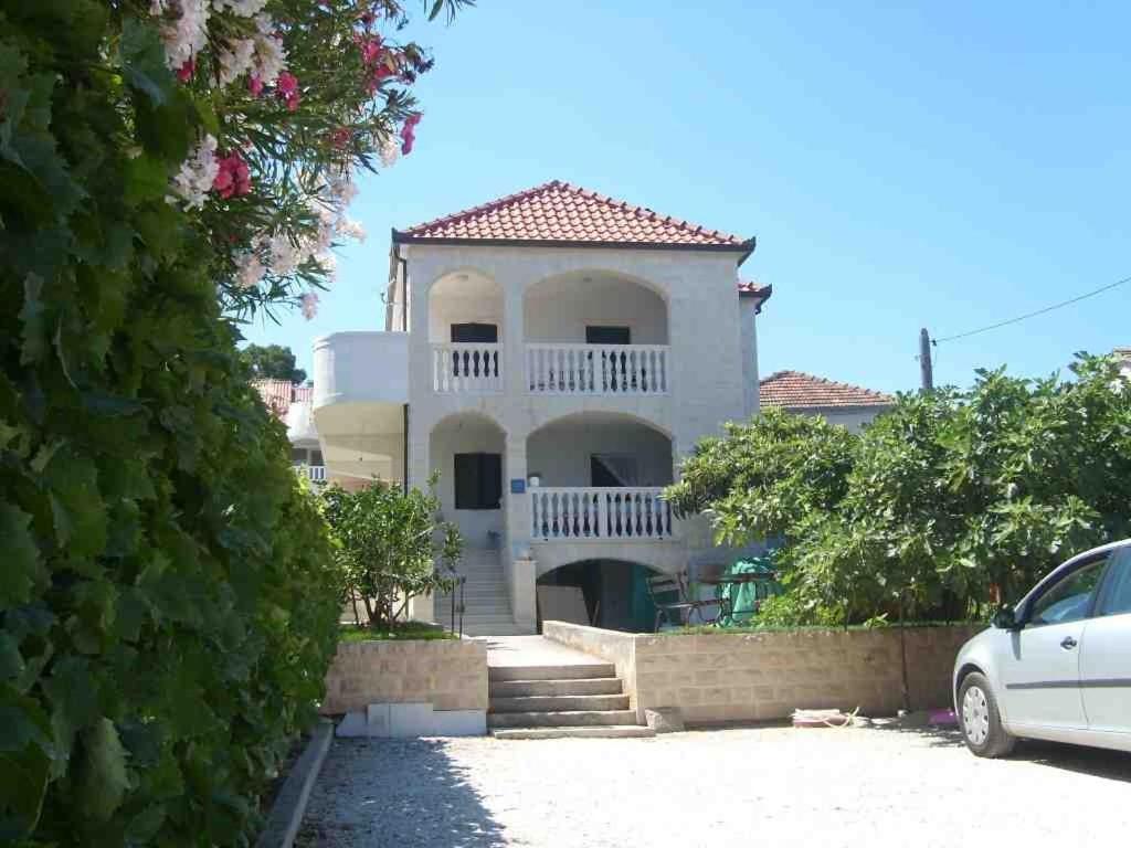 Apartments And Rooms By The Sea Sutivan, Brac - 2943 Kültér fotó